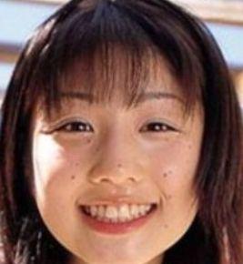 小倉優子 ゆうこりん ほくろ除去跡すっぴん画像がかわいい 顔の変遷