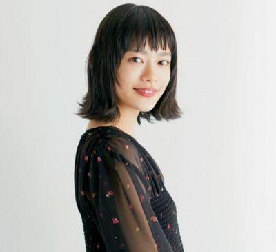 知的な印象の女優･杉咲花さん