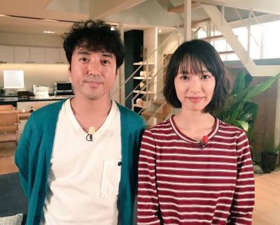 ムロツヨシさんと戸田恵梨香さんの仲良しショット