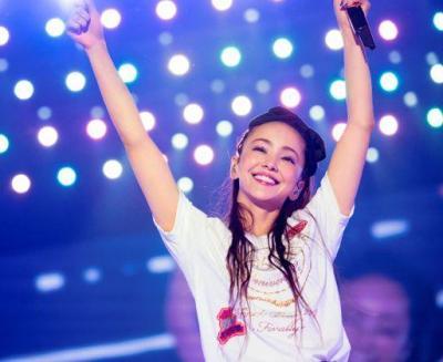 引退前日の沖縄ライブでの安室奈美恵さん
