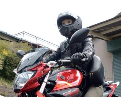 壇蜜の愛車は大人バイクバーグマン 車種画像 バンバン大型二輪免許で乗る無修正の素顔